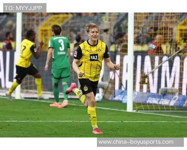 多特蒙德遭汉堡绝平柯尼希斯多费尔97分钟头球扳平比分 多特蒙德遭汉堡绝平柯尼希斯多费尔97分钟头球扳平比分