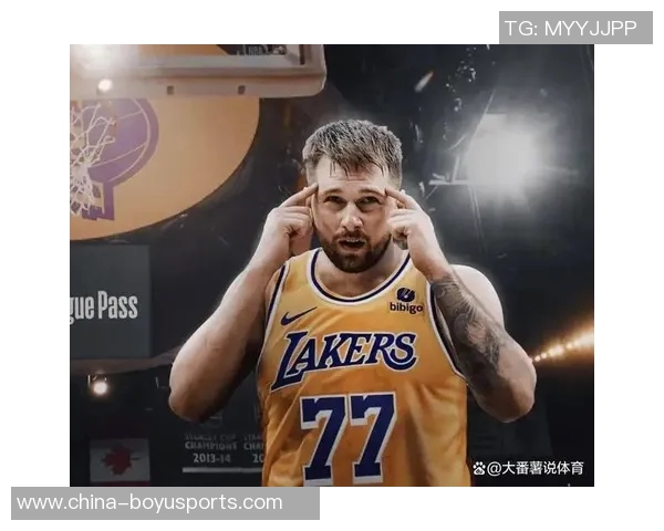 洛杉矶街头艺术家为东契奇创作新壁画宣告卢卡时代的到来 洛杉矶街头艺术家为东契奇创作新壁画宣告卢卡时代的到来