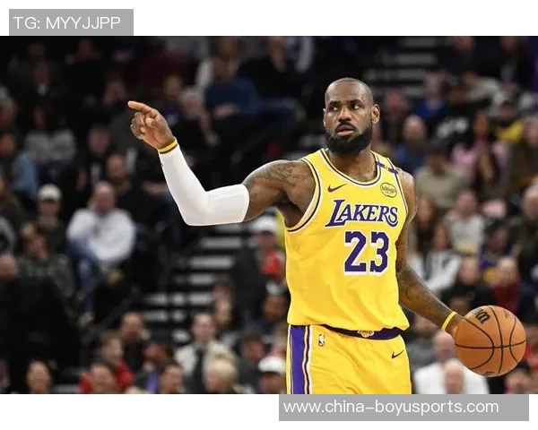 詹姆斯回忆追求妻子历程：孤独岁月让我渴望真爱与陪伴